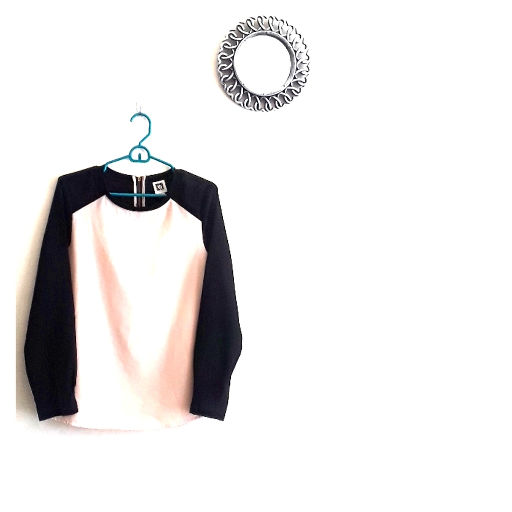 Ladies M Cream and Black Anne Klein Blouse